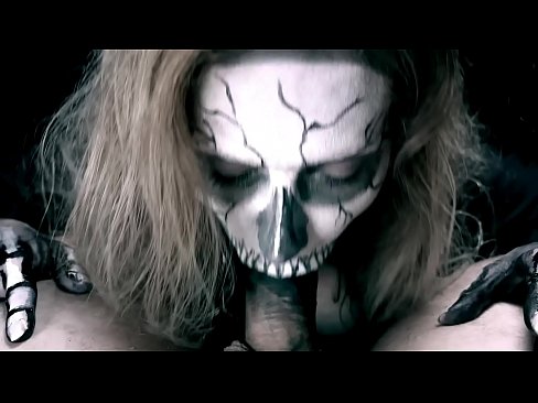 ❤️ Gadis iblis mengisap ayam dengan mulut hitamnya dan menelan air mani. ️❌ Video seks di id.sexvideogif.ru ️❤